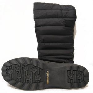 Long quilted flat boot